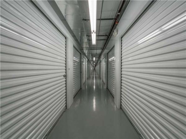 Extra Space Storage - 8858 - Phoenix - Broadway Rd - 3650 West Broadway Road