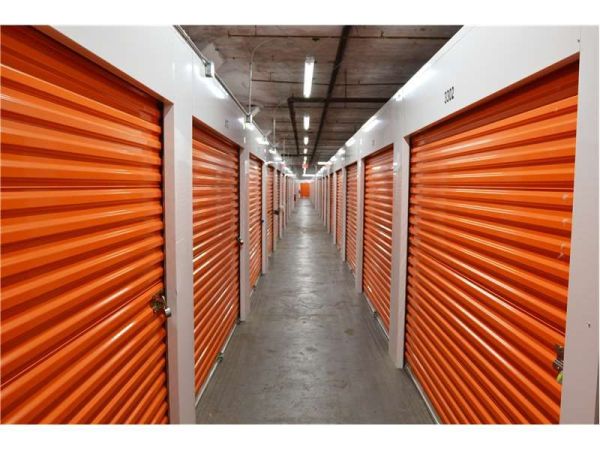 Extra Space Storage - 8876 - Newark - Sussex Ave - 272 Sussex Avenue