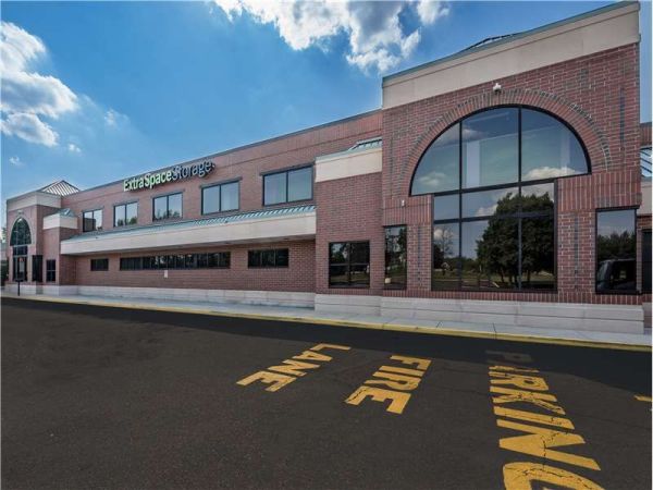 Extra Space Storage - 8945 - Chalfont - 505 W Butler Ave - 505 West Butler Avenue