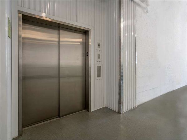 Extra Space Storage - 7013 - Chicago - W Jackson Blvd - 1205 West Jackson Boulevard