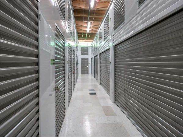 Extra Space Storage - 7021 - Chicago - Ohio St - 333 West Ohio Street