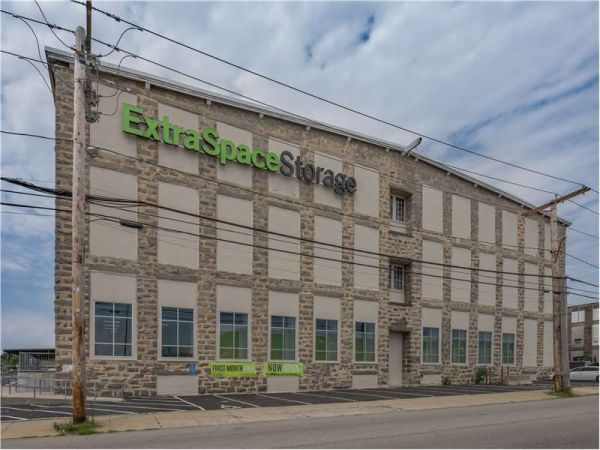 Extra Space Storage - 7064 - Fall River - Quequechan St - 749 Quequechan Street