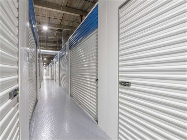 Extra Space Storage - 7064 - Fall River - Quequechan St - 749 Quequechan Street