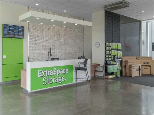 Extra Space Storage - 7130 - Lansing - Martin Luther King Jr Blvd - 3512 South Martin Luther King Junior Boulevard