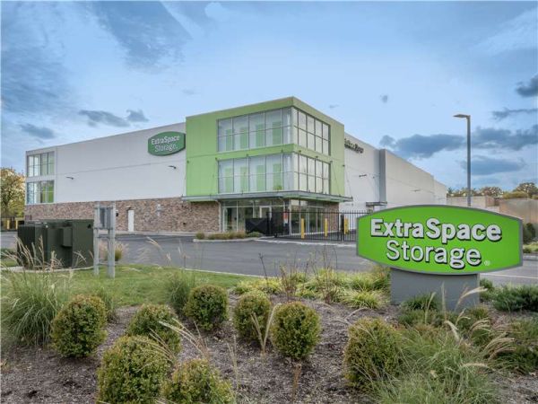 Extra Space Storage - 7131 - Millburn - Bleeker St | 30 Bleeker
