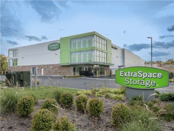 Extra Space Storage - 7131 - Millburn - Bleeker St - 30 Bleeker Street