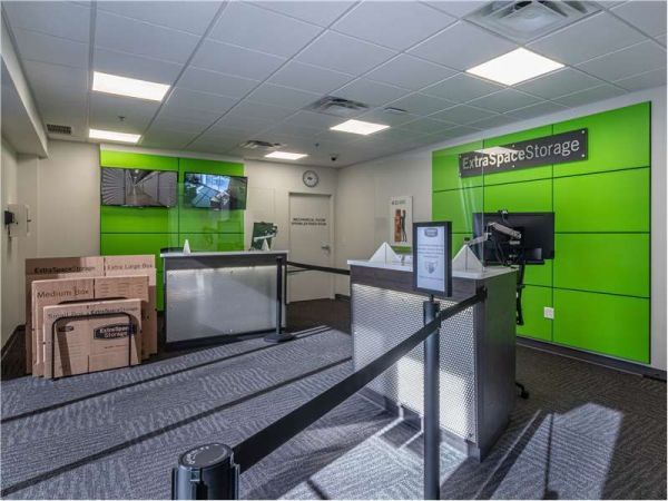Extra Space Storage - 7225 - Bloomington - Penn Ave - 9601 Penn Avenue South