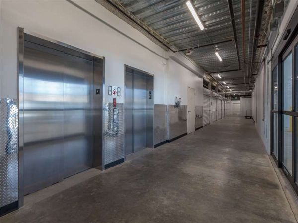Extra Space Storage - 7102 - Coconut Creek - Hillsboro - 4191 West Hillsboro Boulevard