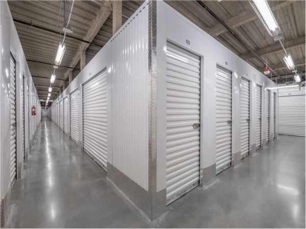 Extra Space Storage - 8760 - Columbia - Guilford Rd - 9201 Guilford Road