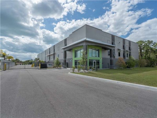 Extra Space Storage - 8978 - Englewood - Indiana Ave - 540 North Indiana Avenue