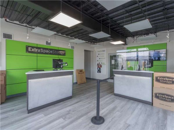 Extra Space Storage - 8978 - Englewood - Indiana Ave - 540 North Indiana Avenue