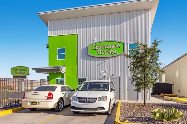Extra Space Storage - 7273 - Canutillo - Desert Blvd - 7115 South Desert Boulevard