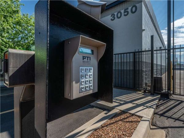 Extra Space Storage - 1913 - Albuquerque - Twin Oaks Dr - 3050 Twin Oaks Drive Northwest