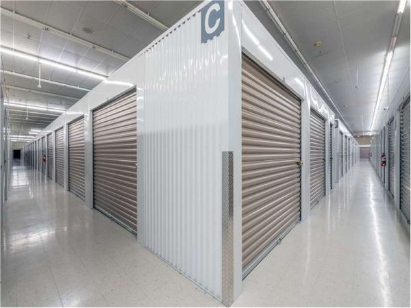 Extra Space Storage - 7112 - Youngstown - Boardman Canfield Rd - 472 Boardman-Canfield Road