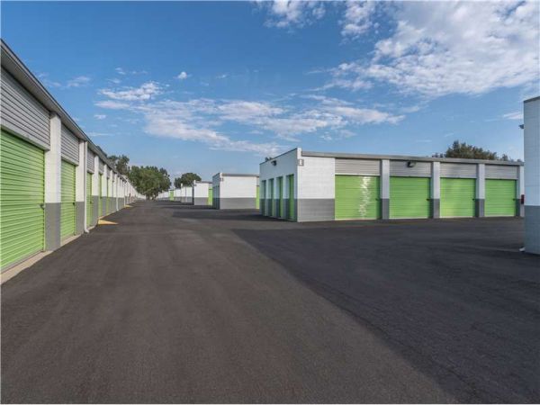 Extra Space Storage - 7350 - Lake Elsinore - Riverside Dr - 29135 Riverside Drive