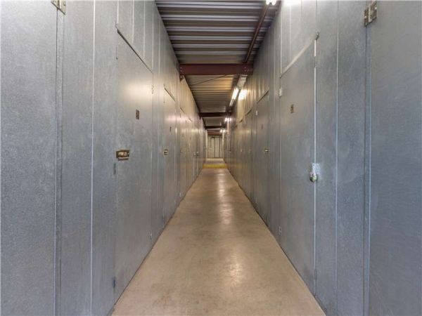Extra Space Storage - 7350 - Lake Elsinore - Riverside Dr - 29135 Riverside Drive