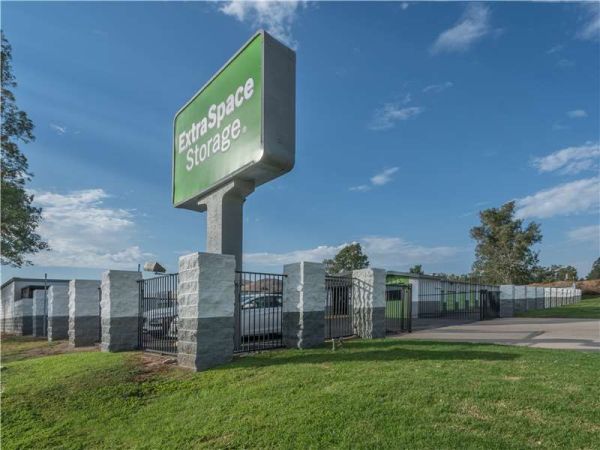 Extra Space Storage - 7350 - Lake Elsinore - Riverside Dr - 29135 Riverside Drive