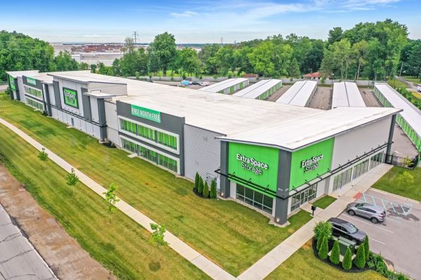 Extra Space Storage - 7085 - Louisville- N Winchester Acres - 3014 North Winchester Acres Road