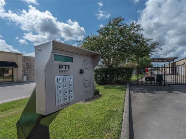 Extra Space Storage - 7466 - Spring - Spring Cypress Rd - 3325 Spring Cypress Road
