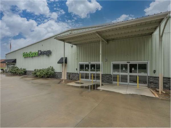 Extra Space Storage - 7482 - Mebane - Center St - 813 West Center Street
