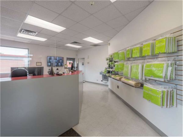 Extra Space Storage - 7472 - Chantilly - Daly Dr - 4526 Daly Drive