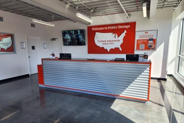 Public Storage - Lenexa - 12100 Santa Fe Trail Dr - 12100 Santa Fe Trail Dr