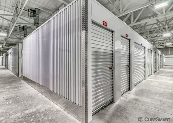 CubeSmart Self Storage IA Des Moines SE 14th St - 6155 Southeast 14th Street