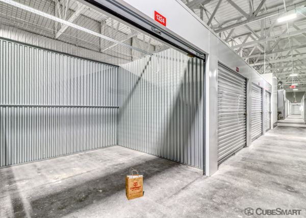 CubeSmart Self Storage IA Des Moines SE 14th St - 6155 Southeast 14th Street