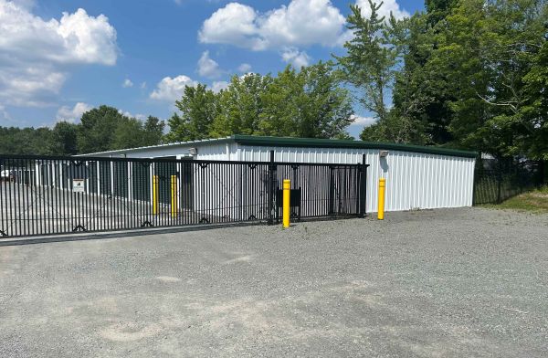 Bethel Self Storage Park - 1998 New York 17B