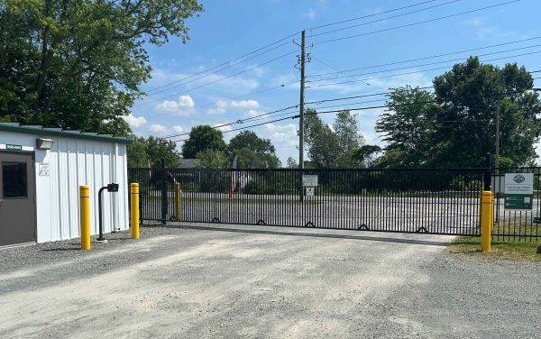 Bethel Self Storage Park - 1998 New York 17B