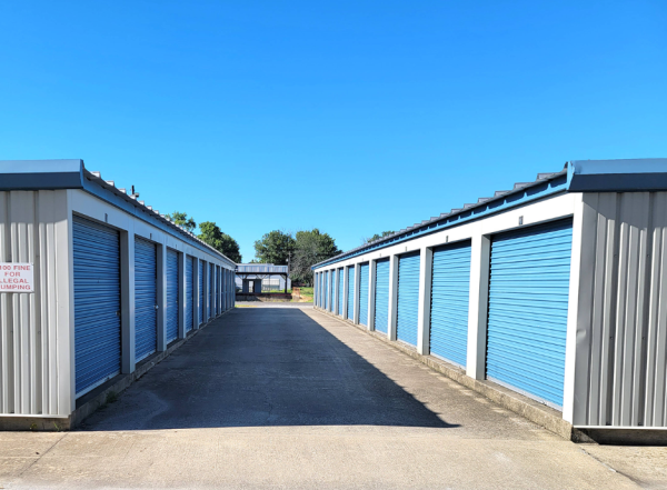 Westside Storage Centralia - Broadway - 631 West 3rd Street