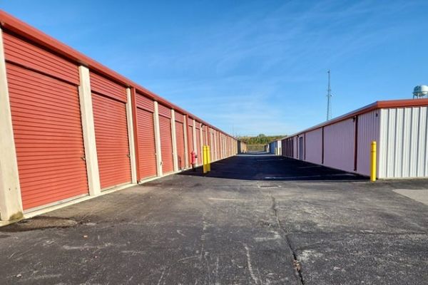 Public Storage - Powell - 7533 Woodcutter Dr - 7533 Woodcutter Dr
