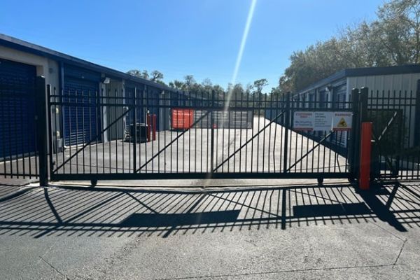 Public Storage - Spring Hill - 14900 County Line Rd - 14900 County Line Rd