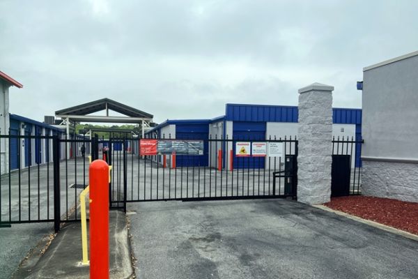 Public Storage - Navarre - 9546 Navarre Pkwy - 9546 Navarre Pkwy