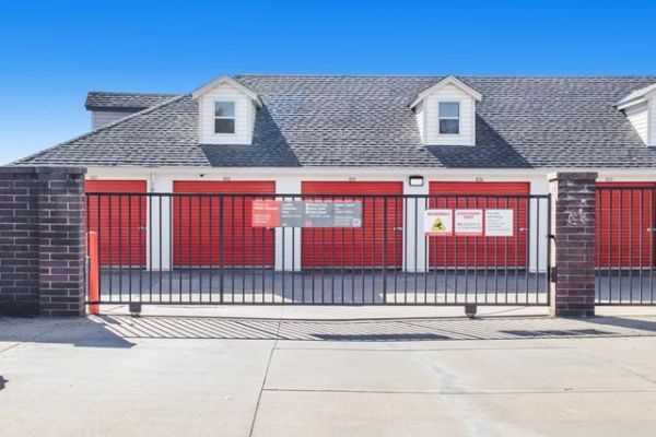 Public Storage - Oklahoma City - 2900 NW Grand Blvd - 2900 NW Grand Blvd
