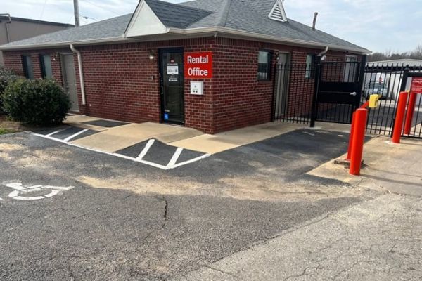 Public Storage - Memphis - 6714 Winchester Pointe CV - 6714 Winchester Pointe CV