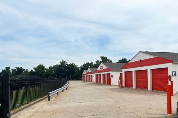 Public Storage - Oklahoma City - 5801 W Britton Rd - 5801 W Britton Rd
