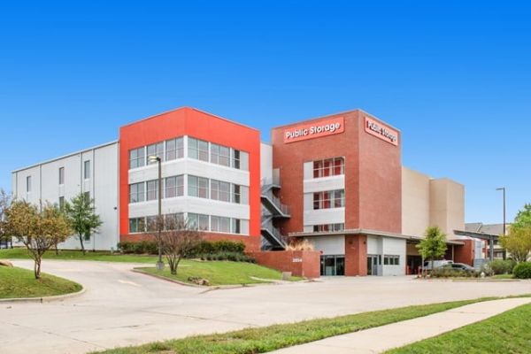 Public Storage - Fort Worth - 3954 Reggis Ct - 3954 Reggis Ct
