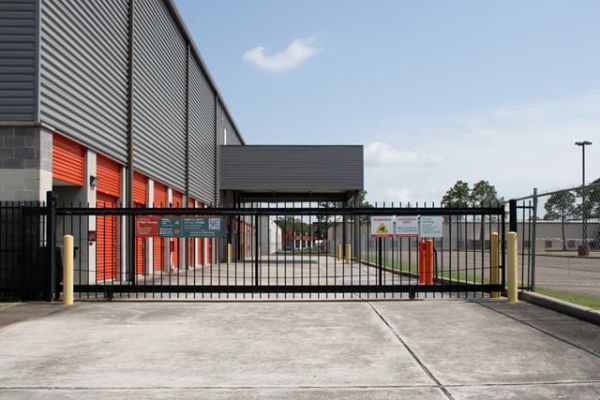 Public Storage - Houston - 650 Bay Area Blvd - 650 Bay Area Blvd
