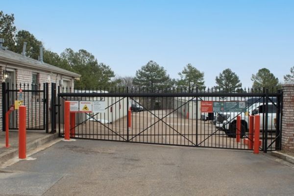 Public Storage - Collierville - 314 S Mount Pleasant Rd - 314 S Mount Pleasant Rd