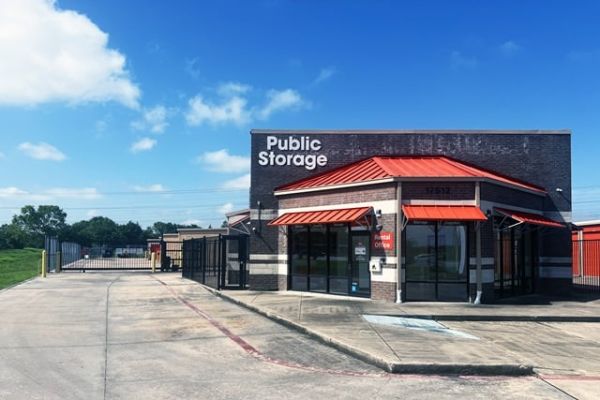 Public Storage - Manvel - 17512 Highway 6 - 17512 Highway 6