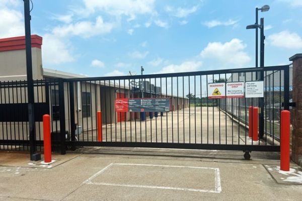 Public Storage - Rosenberg - 5601 Avenue I - 5601 Avenue I