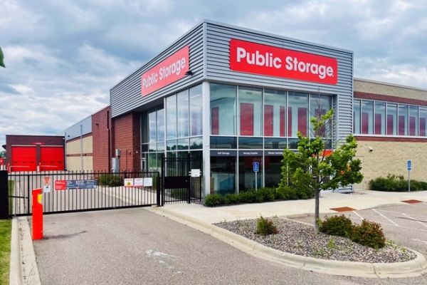 Public Storage - Woodbury - 593 Commerce Dr - 593 Commerce Dr