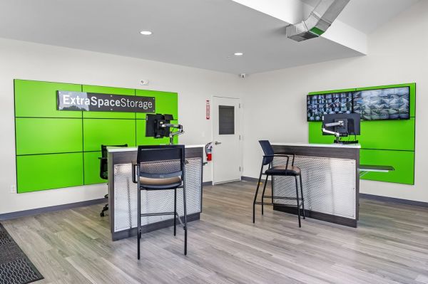 Extra Space Storage - 6153 - St Peters - Mid Rivers Mall Dr - 10130 Mid Rivers Mall Drive