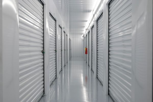 Ample Storage Leiden Lane - 4000 North Bailey Bridge Road