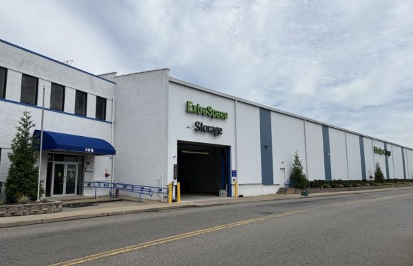 Extra Space Storage - 4234 - Boonton - Myrtle Ave - 300 Myrtle Avenue