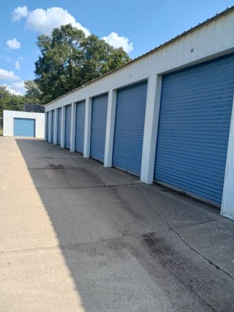 Storage W - 300 West 29th Street