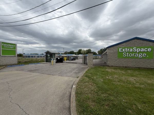 Extra Space Storage - 2132 - Seymour - Tipton St. - 1339 West Tipton Street