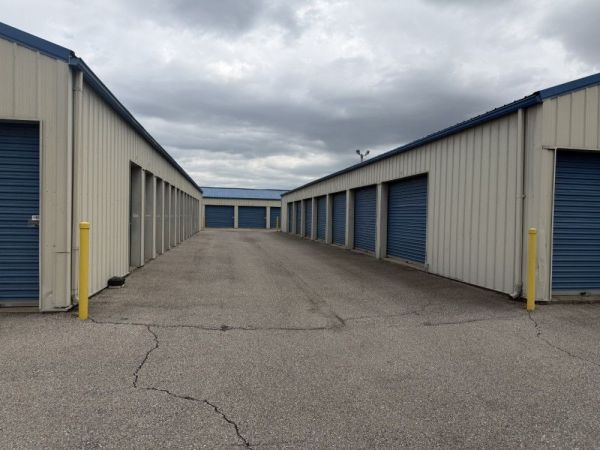 Extra Space Storage - 2132 - Seymour - Tipton St. - 1339 West Tipton Street