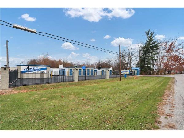 Extra Space Storage - 2133 - Scottsburg - Gardner St - 1129 South Gardner Street